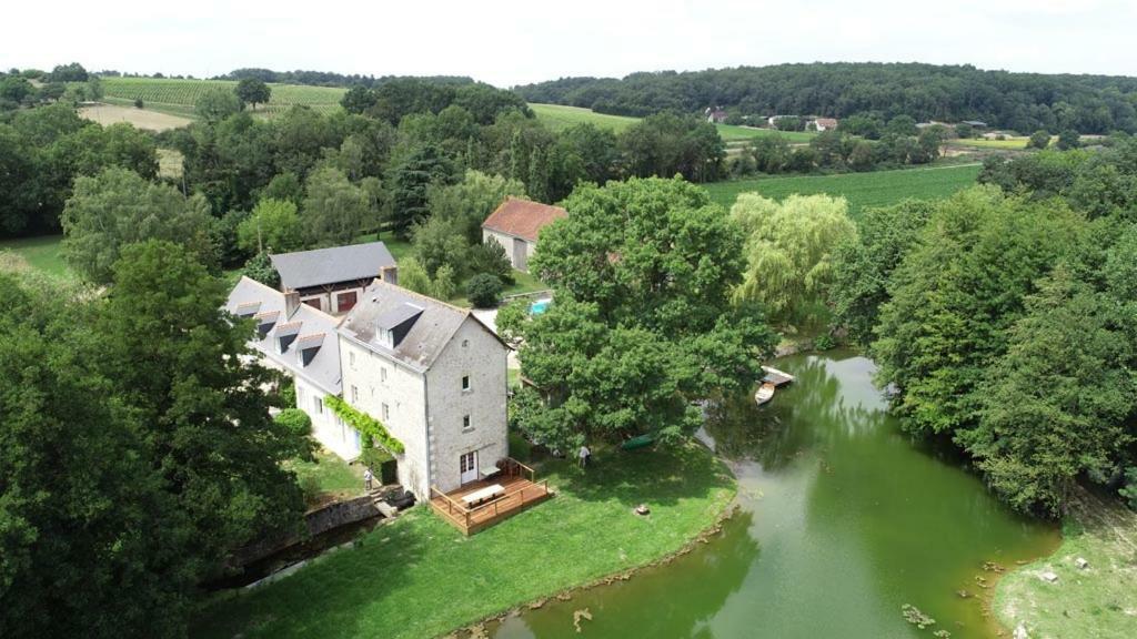 Le Moulin De Chareau Bed and Breakfast Reugny  Eksteriør billede